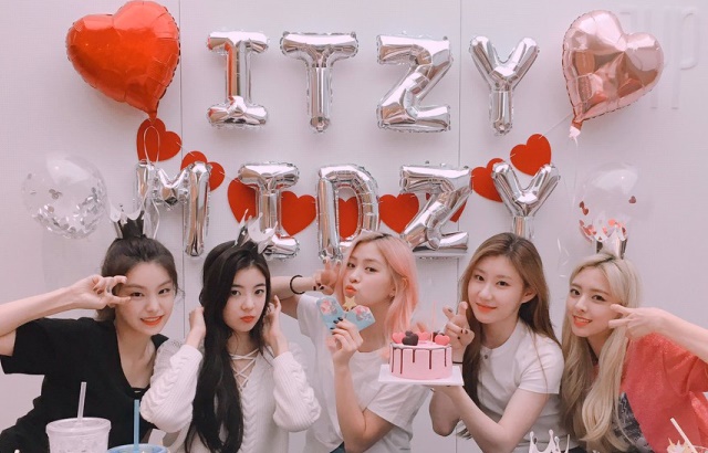 ITZY (縮圖)