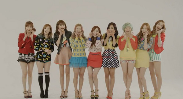 121228-snsd-line