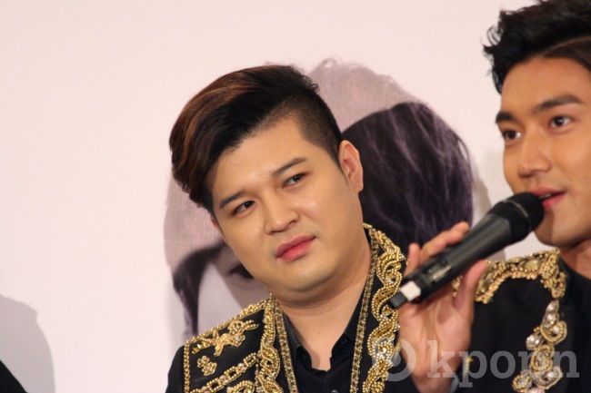 SJ-HK-press_Shindong