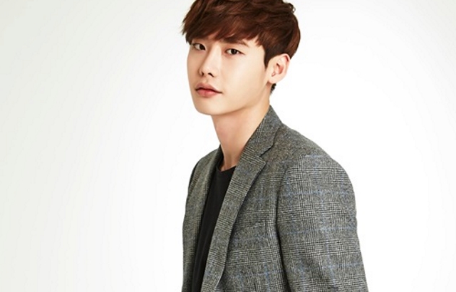 20150824-Lee-Jong-Suk-thumb