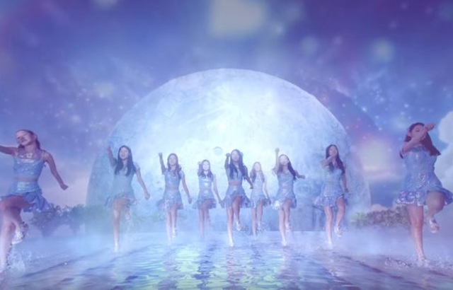 20160627gugudanwonderlandteaser2thumb