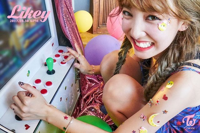 娜璉《Likey》概念照