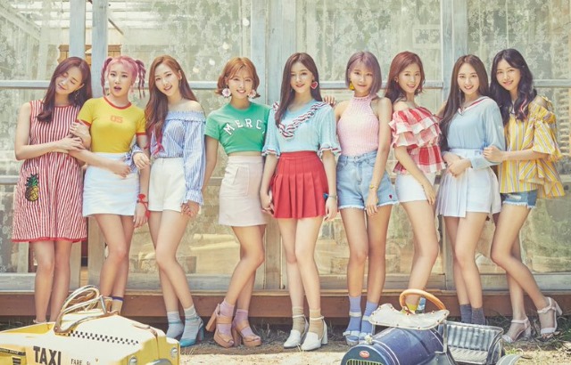 (縮圖) MOMOLAND
