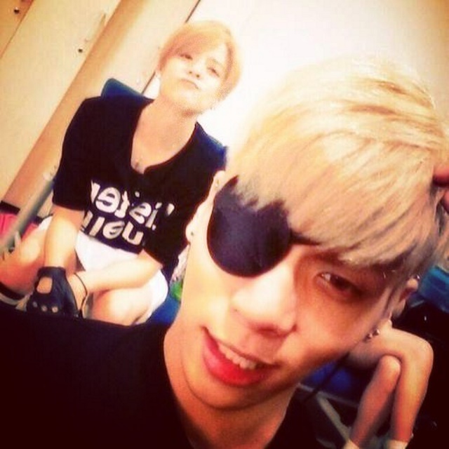 Amber、鐘鉉合照