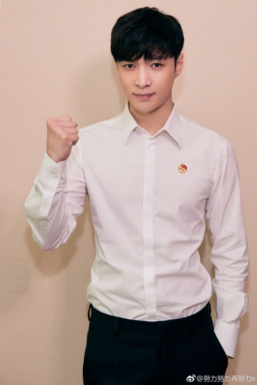 LAY