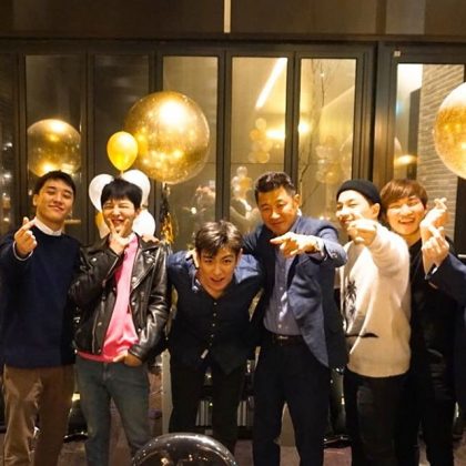 BIGBANG 成員與田必立會長合照