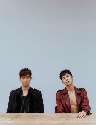 東方神起《New Chapter #1 : The Chance of Love》概念照