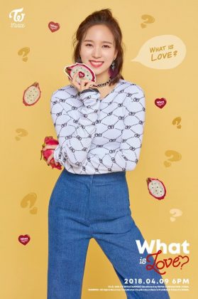 MINA《What is Love?》個人概念照