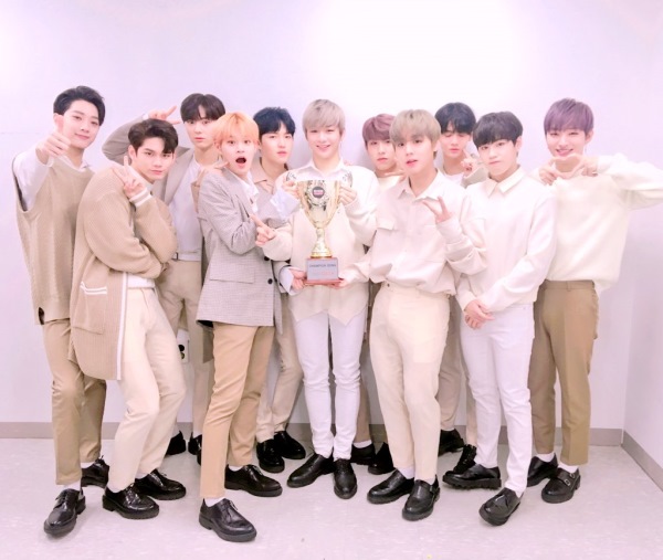 Wanna One《Show Champion》一位