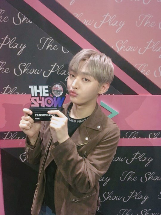 Wanna One《THE SHOW》冠軍