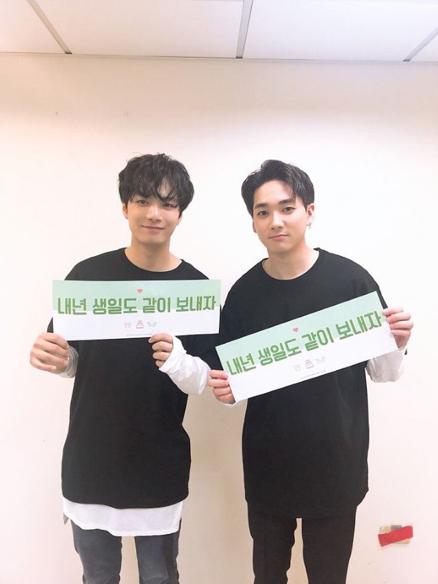 NU'EST W (JR、Aron)
