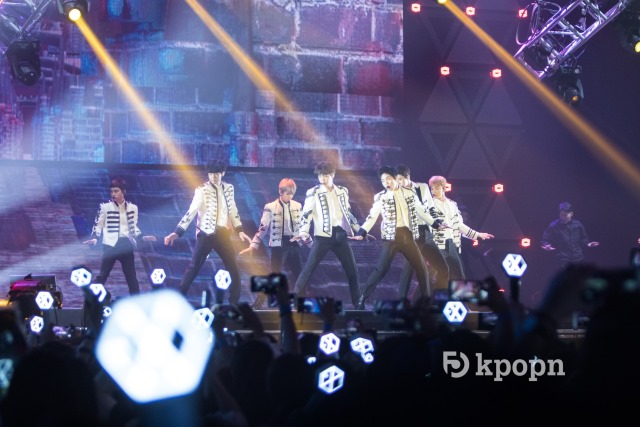 EXO