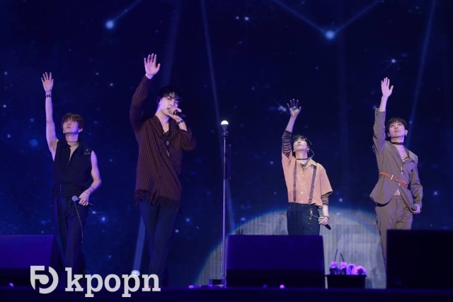 NU'EST W