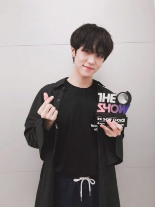 金東漢《THE SHOW》一位