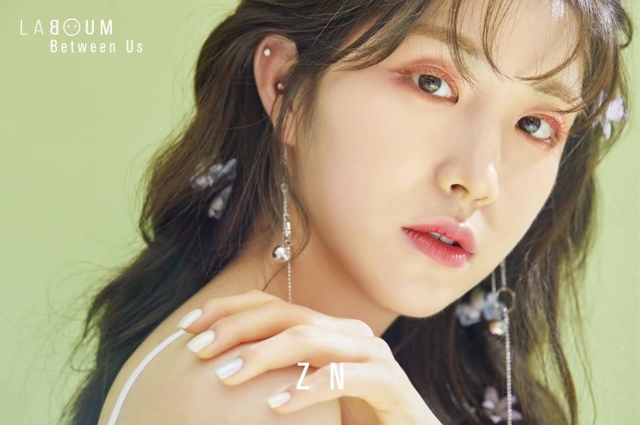 ZN《Between Us》概念照