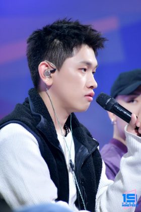 Crush《UNDER NINETEEN》