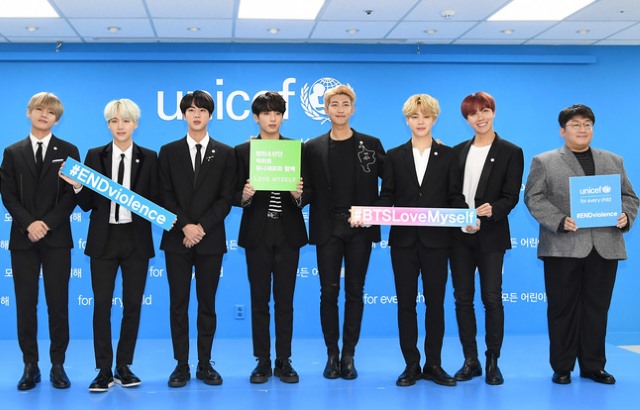 Bts 合約還剩一年以上 提前與big Hit Ent 再續約七年 Kpopn Bts 合約還剩一年以上 提前與big Hit Ent 再續約七年 Kpopn