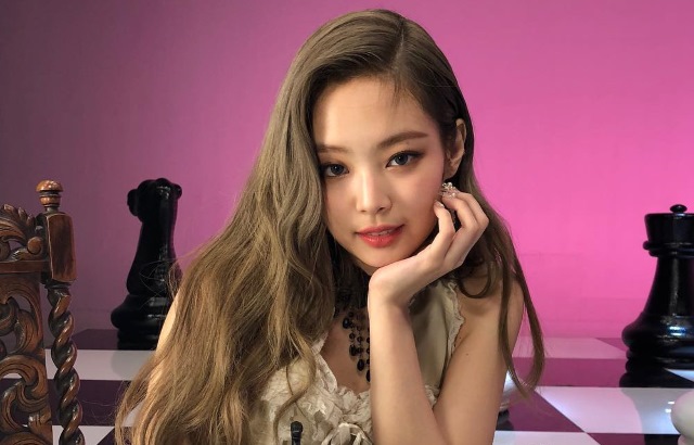 縮圖 / JENNIE