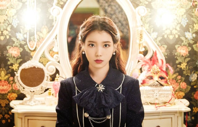 IU