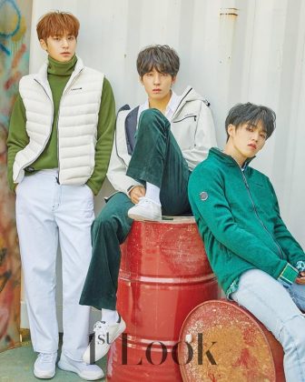 SEVENTEEN《1st Look》