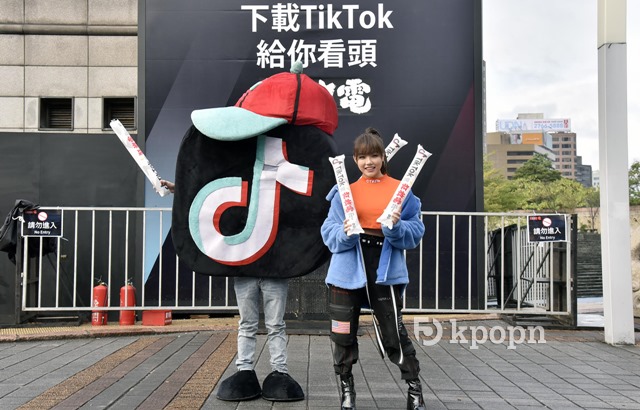 安那 x TikTok