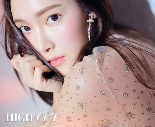 Jessica《HIGH CUT》