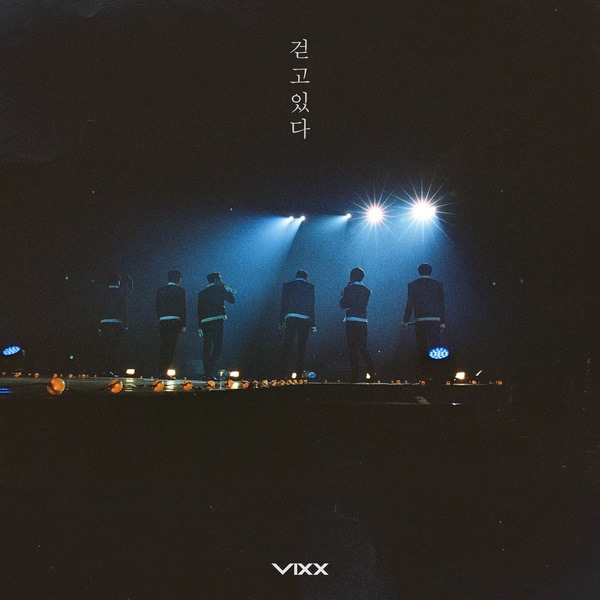 VIXX《WALKING》封面
