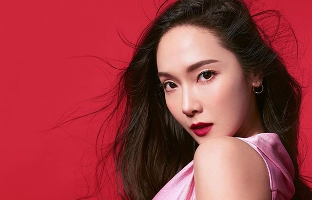 縮圖 / Jessica 露華濃代言照