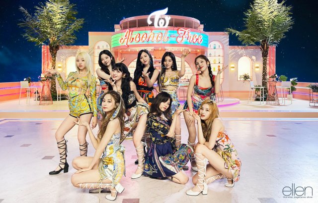 縮圖 / TWICE