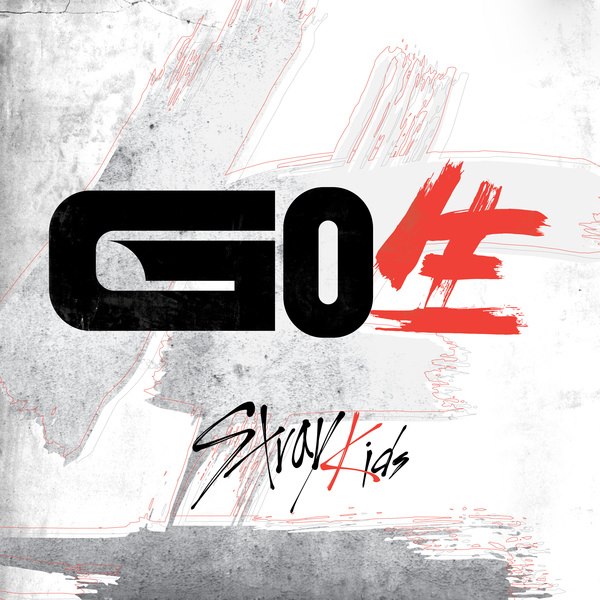 Stray Kids《GO生》封面