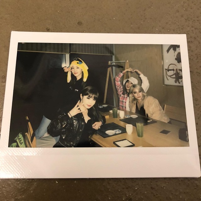 2NE1 十週年合照:Dara