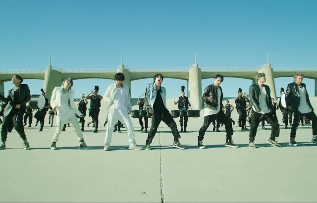 縮圖 / BTS《ON》Kinetic Manifesto Film : Come Prima