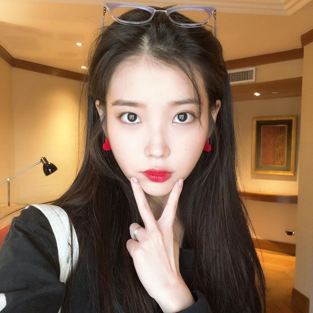 IU