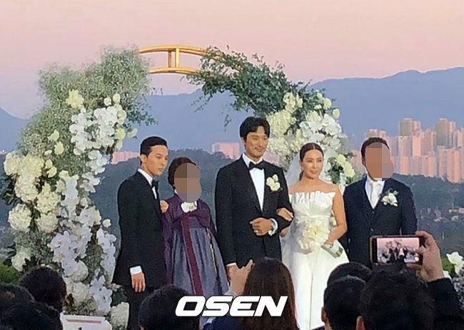 G-Dragon 出席姊姊婚禮