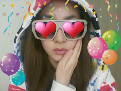 2NE1 Dara 拔智齒