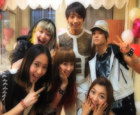 f(x) & Rain - Music Bank 10.05.06