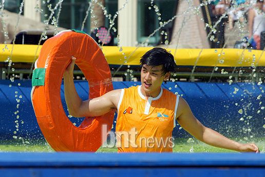 ukiss eli ukiss eli