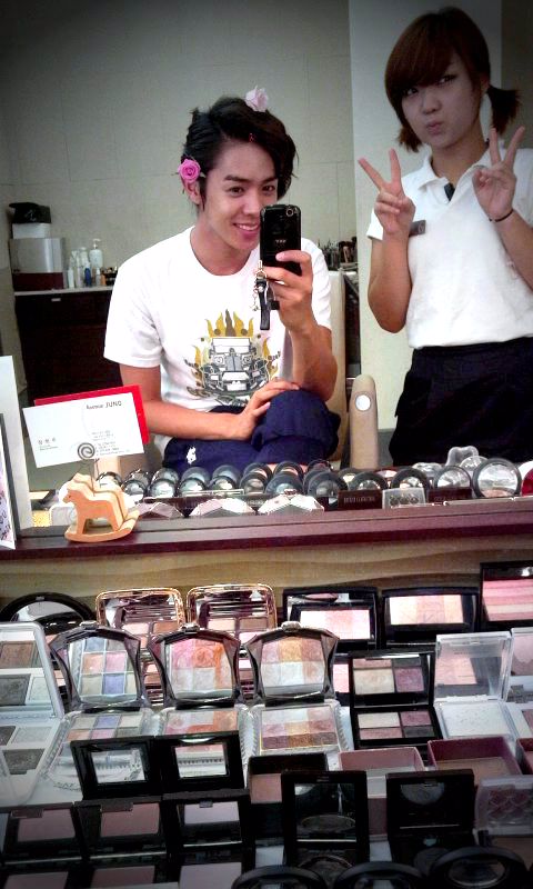 Alexander 亞歷山大 twitter