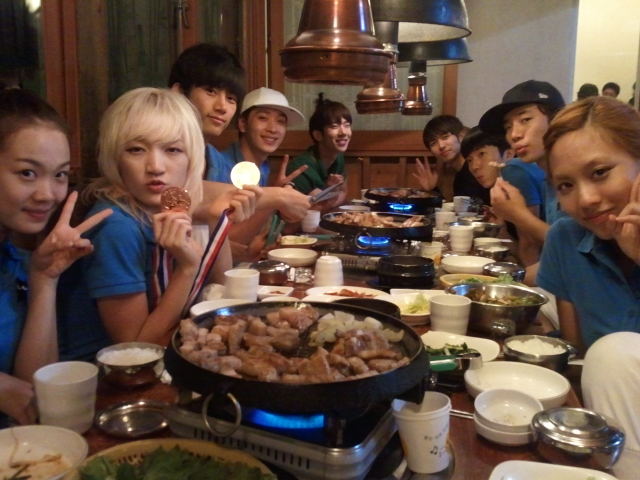 JYP 家族聚餐