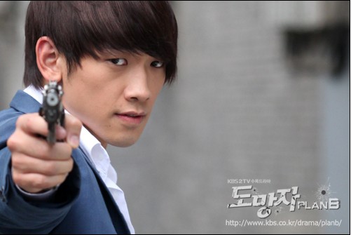 Rain 逃亡者 搶先看 p1