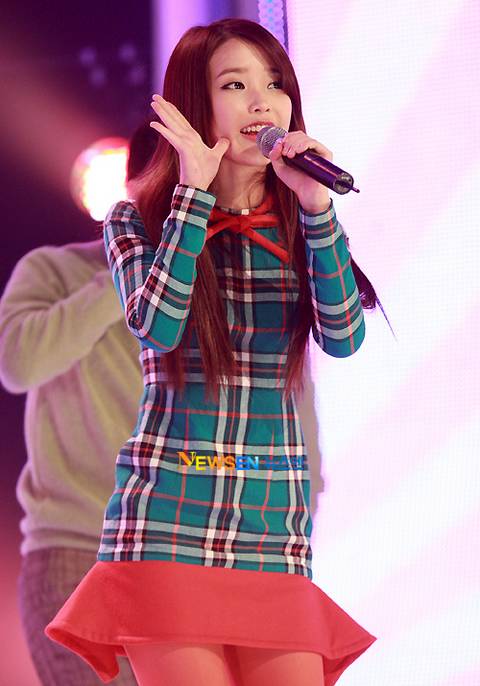 IU