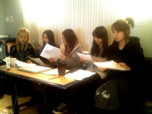 Wonder Girls 錄新專輯 素顏