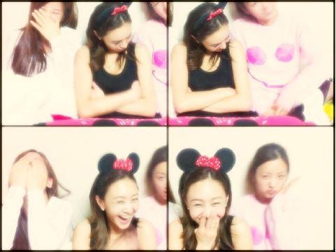 A PINK G.NA A PINK G.NA