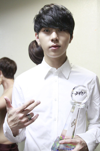 BEAST 亨俊