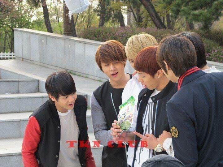 BEAST Tae Kai Noi官圖