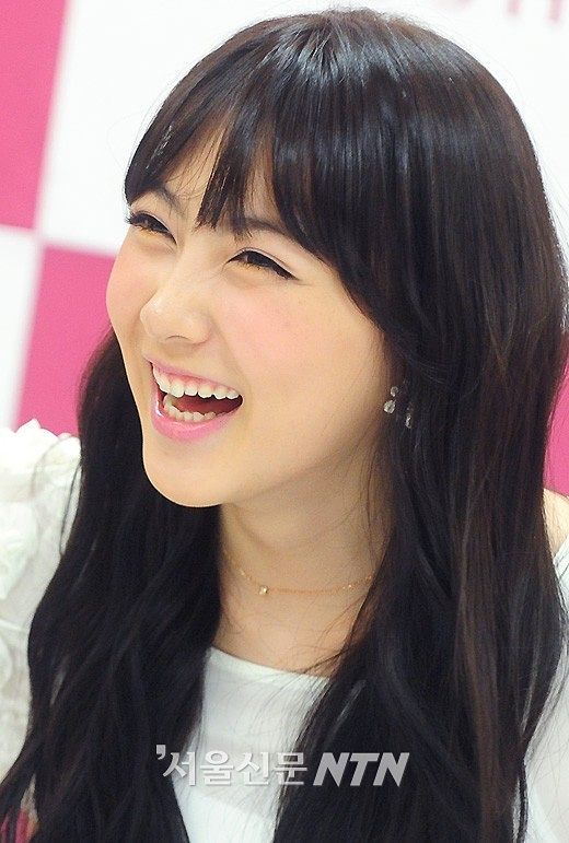 KARA MISSHA簽名會