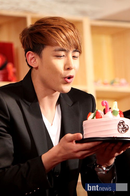 2PM Nichkhun
