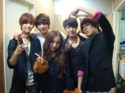 FTIsland和AKB48成員