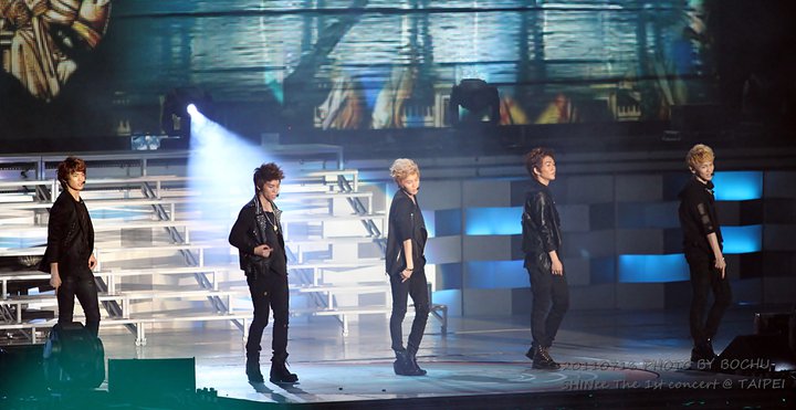 SHINee 一巡演唱會
