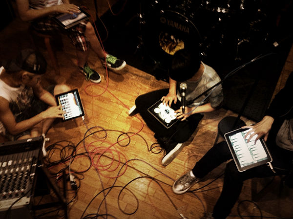 FTIsland and ipad